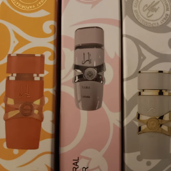 YARA Parfum Trio Set — Orange, Pink, Gray - Picture 3 of 3